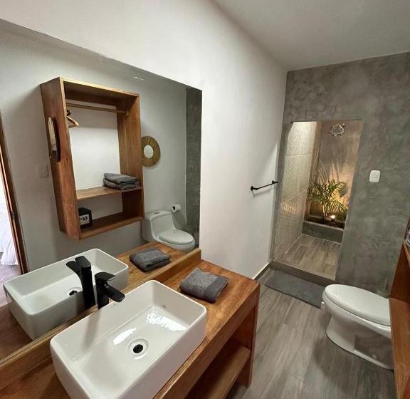 Standaard Vierpersoonskamer met Uitzicht op de Tuin, Casa Canoa