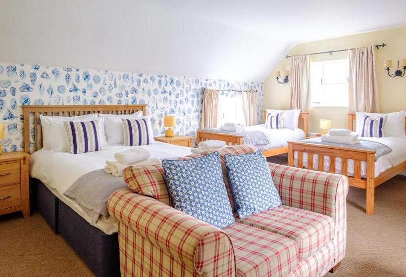 ファミリールーム, The Bell Inn