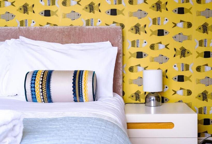 スタンダードルーム, The Bell Inn