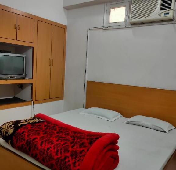 Номер Стандарт, Yatri Niwas Kidwainagar