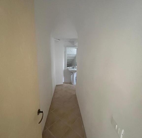 اتاق استاندارد یک نفره, Arcobaleno 4