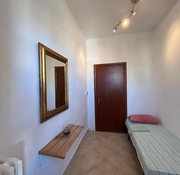 اتاق استاندارد یک نفره, Arcobaleno 4