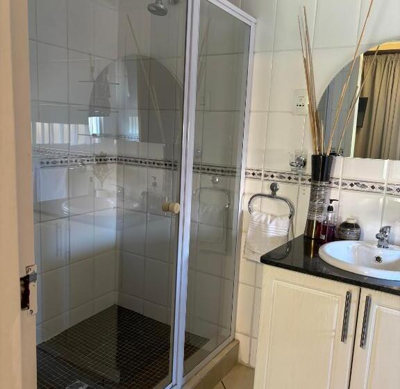 标准间, Bedfordview Accommodation