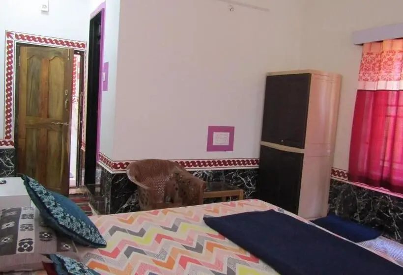 バルコニー付きスタンダードルーム, Mahabala Valley   Home Stay