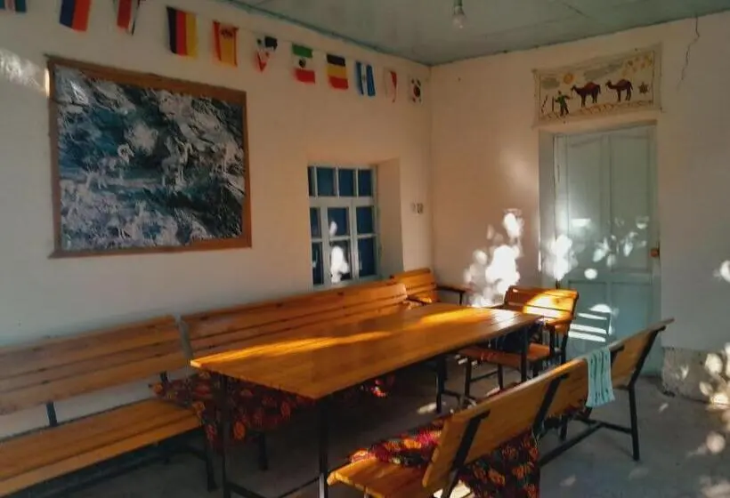 バス共有のスタンダードルーム, Shiringul Guesthouse In Nuratau Mountain