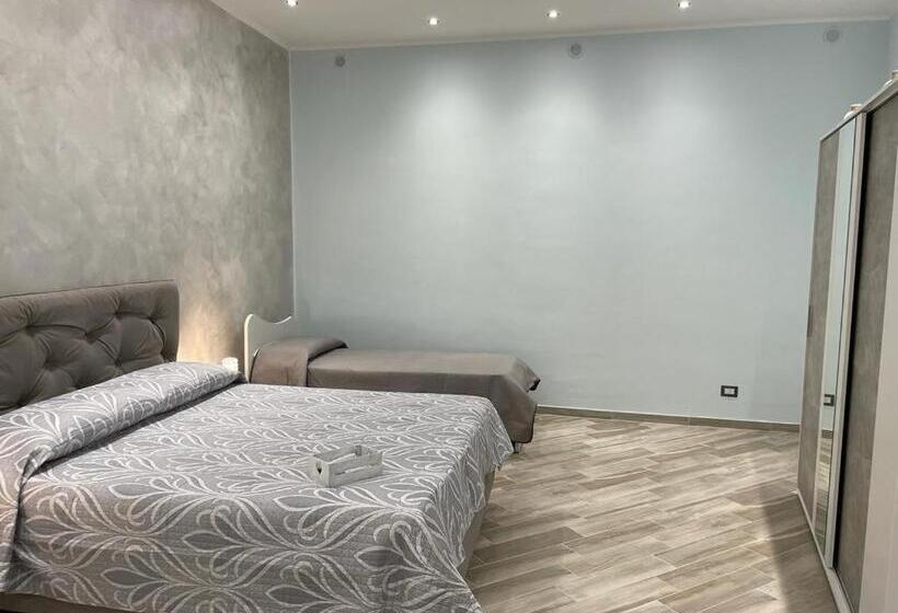 اتاق استاندارد سه نفره, Sikelia Luxurys