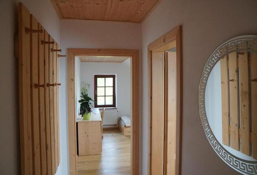 חדר סטנדרט, Yogashrama Traditional