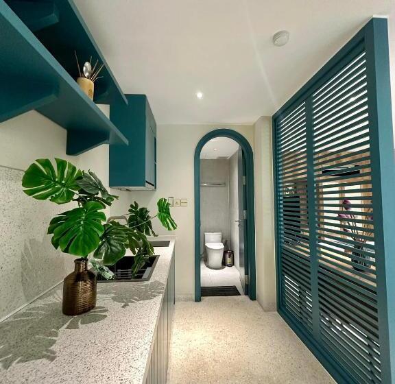 Standard Room King Size Bed, Solmare Hotel & Shampoo Spa