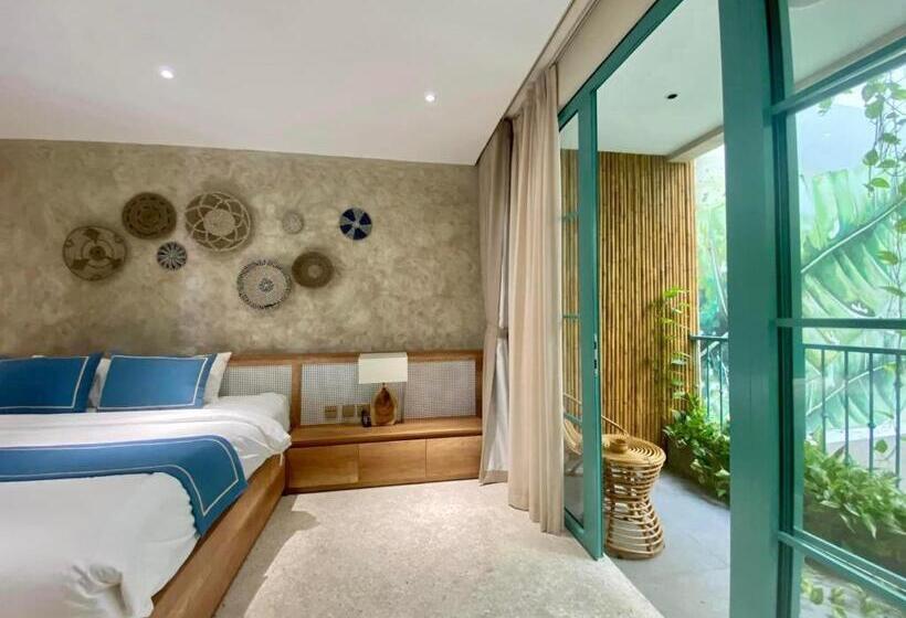 Standard Room King Size Bed, Solmare Hotel & Shampoo Spa