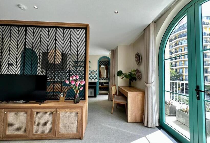 Standard Room King Size Bed, Solmare Hotel & Shampoo Spa