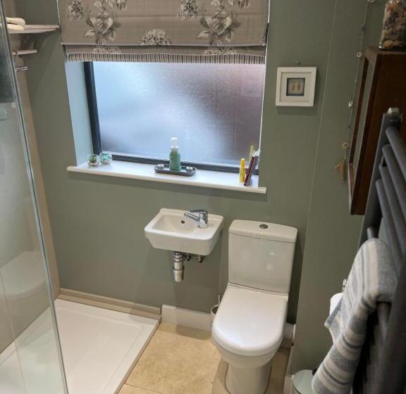 חדר סטנדרט חדר אמבטיה משותף, West Haven