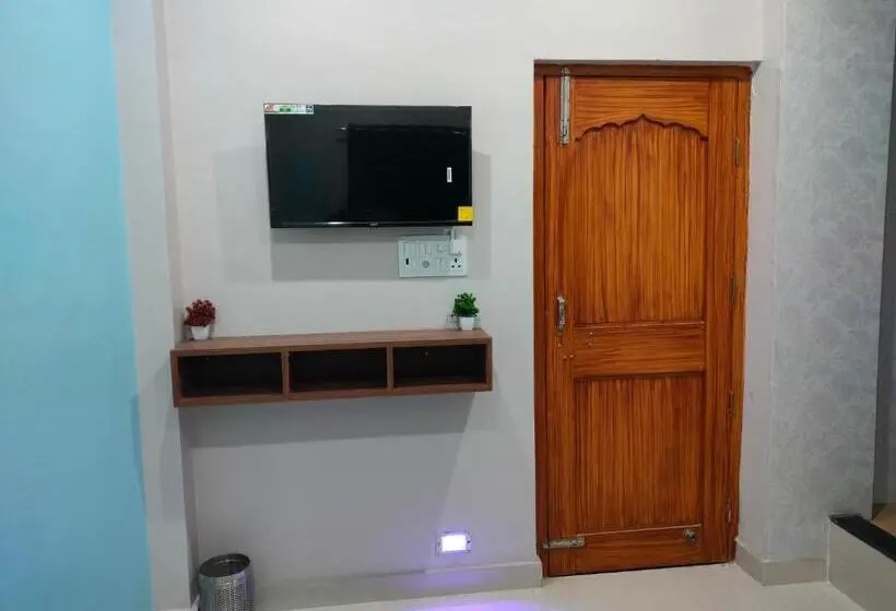 Standard Yhden Hengen Huone, Infinity