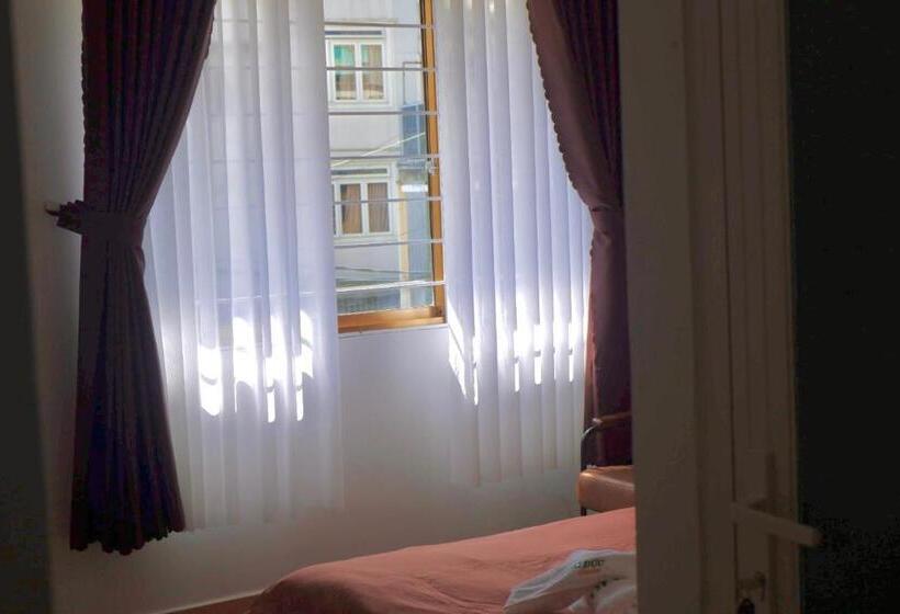 اتاق استاندارد, Trung đức