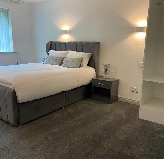 غرفة عائلية, W Apart