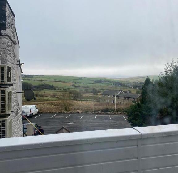 غرفة عائلية, W Apart