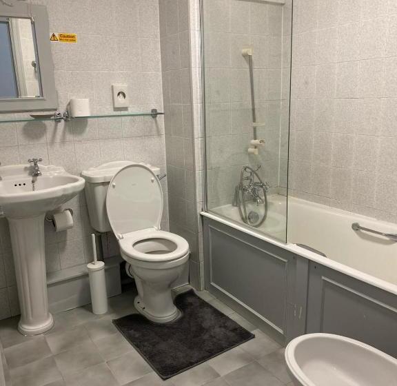 غرفة قياسية, W Apart