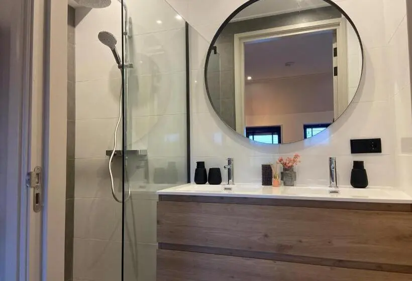 Deluxe-huone King-vuode, B&b Kuiper In Friesland