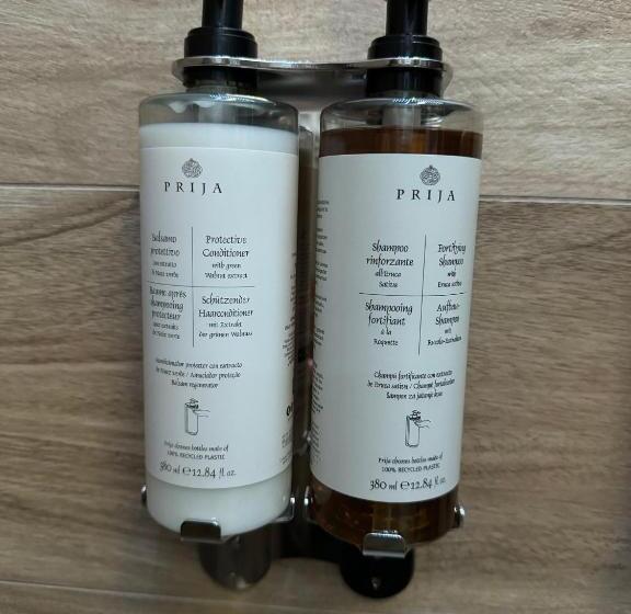 سوییت لوکس, Le Suite Piazza Nuova