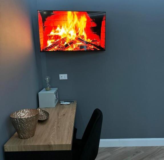 سوییت لوکس, Le Suite Piazza Nuova