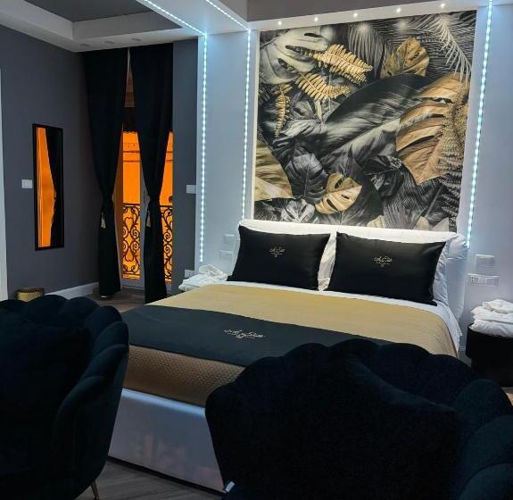 سوییت لوکس, Le Suite Piazza Nuova