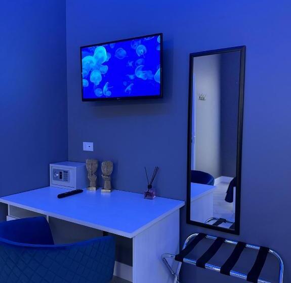 اتاق لوکس, Le Suite Piazza Nuova