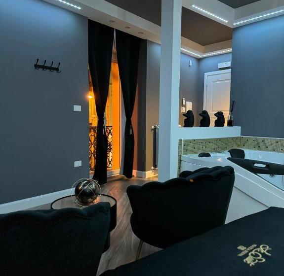 سوییت لوکس, Le Suite Piazza Nuova