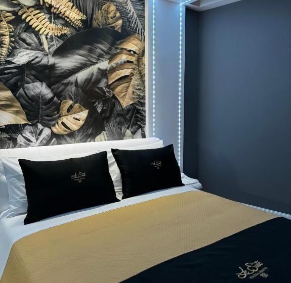 سوییت لوکس, Le Suite Piazza Nuova