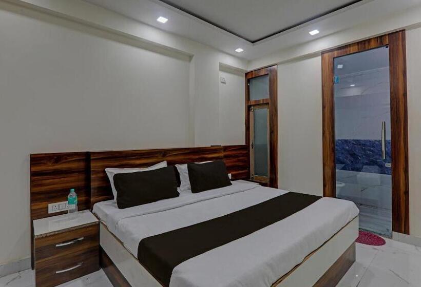 Трехместный Номер Классика, Collection O Mitra Inn