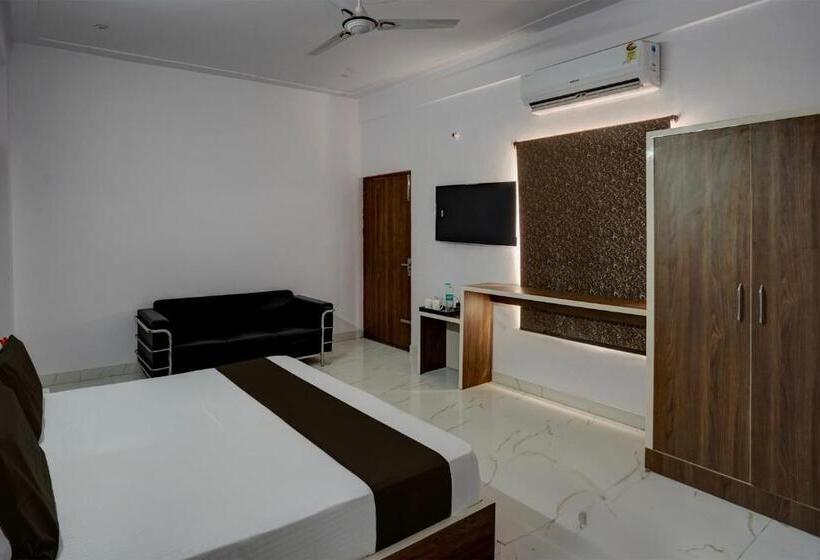 Трехместный Номер Классика, Oyo Kanak Residency