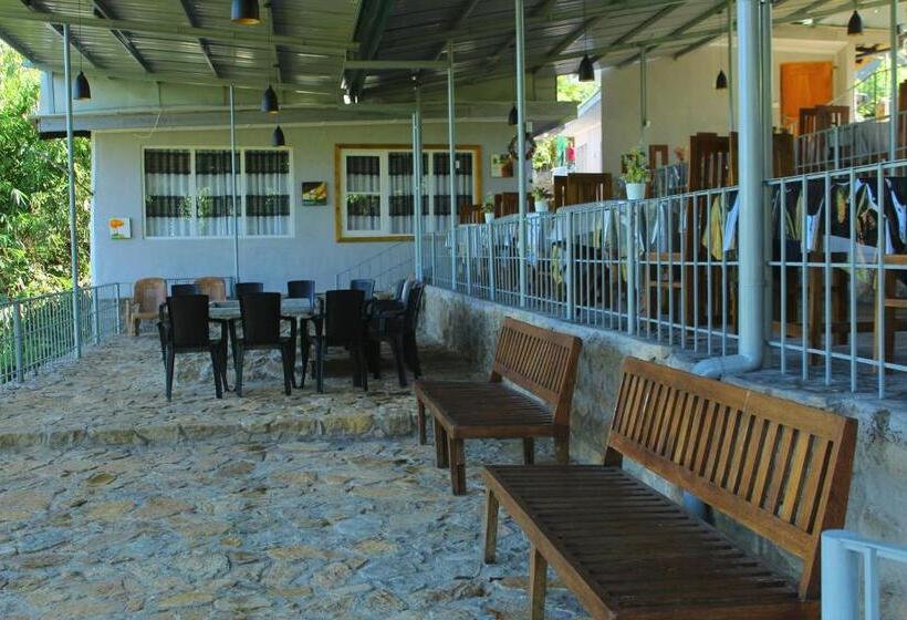 Семейный Номер, Triniton Holiday Villas