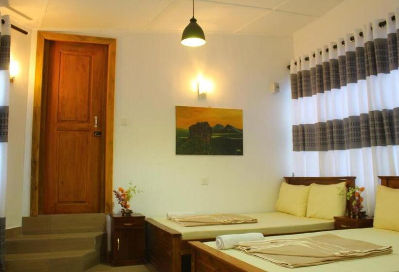 ファミリールーム, Triniton Holiday Villas