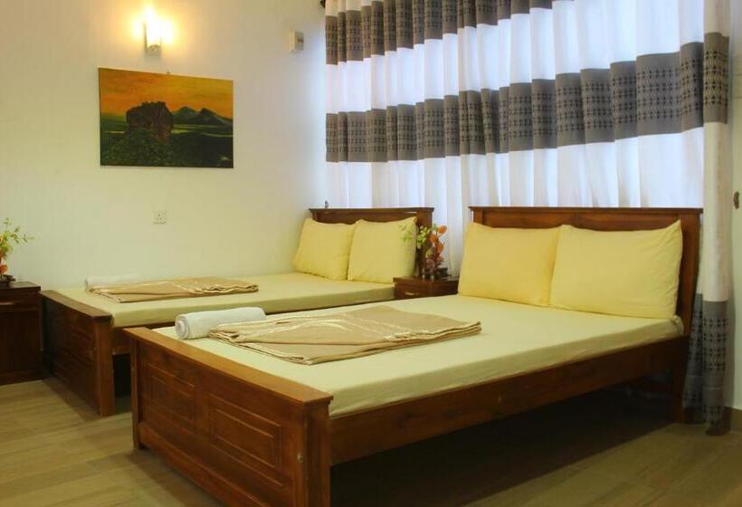 ファミリールーム, Triniton Holiday Villas