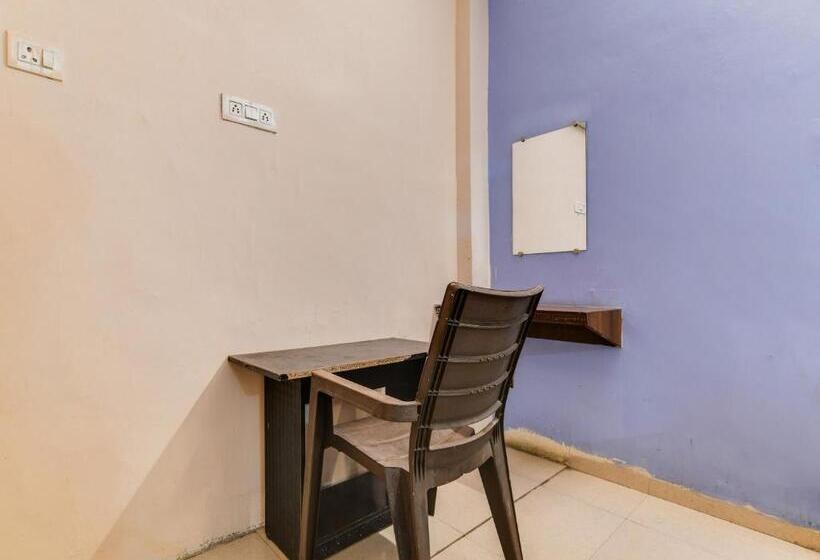 Трехместный Номер Классика, Oyo Hotel Airport View