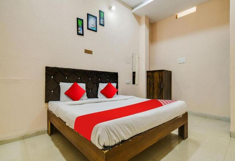 Трехместный Номер Классика, Oyo Hotel Airport View