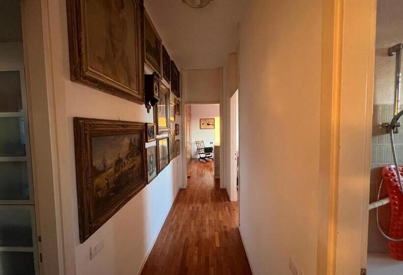 غرفة قياسية, Casabella