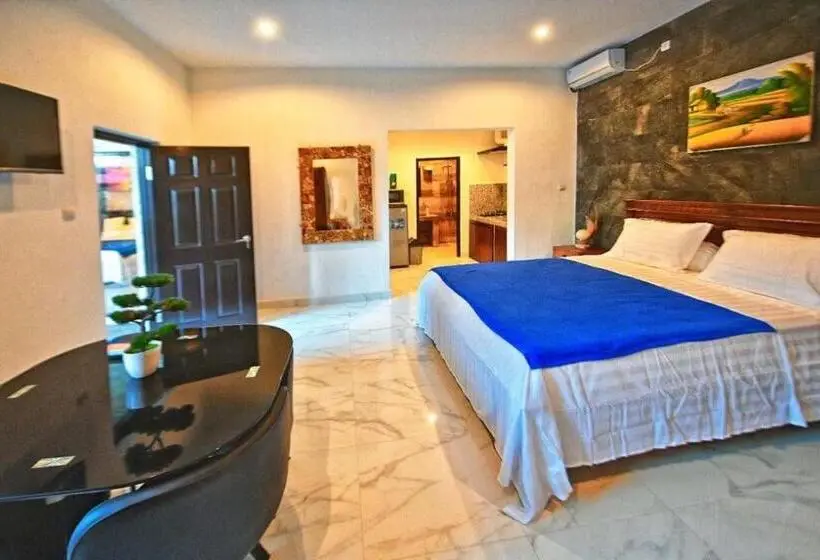 Deluxe-studio, Serendipity Bali