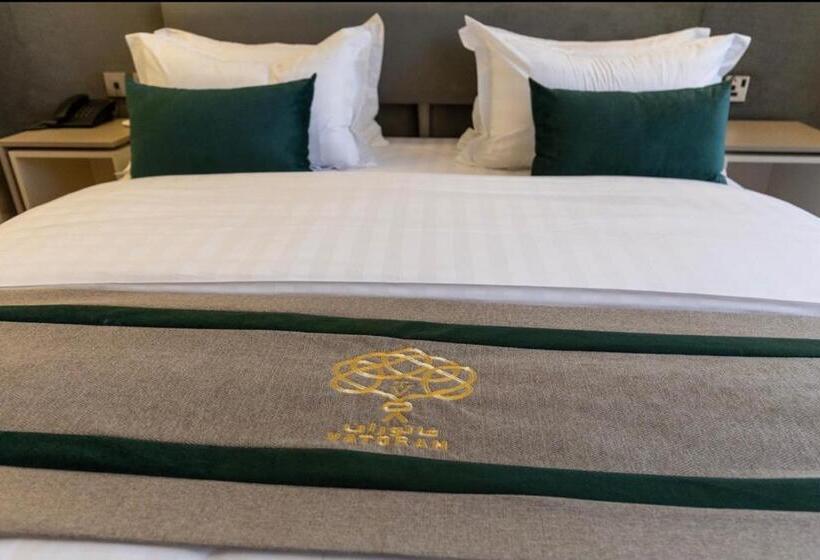 استودیوی استاندارد, فندق فاتوران فرع 2