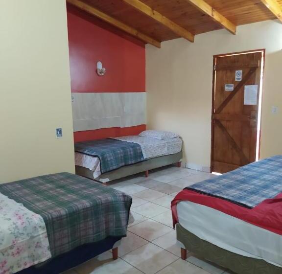 غرفة قياسية رباعية مطلة على الحديقة, Peixes Apart