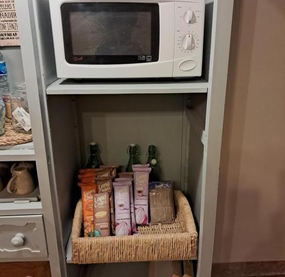 Трехместный Номер Стандарт Вид на Бассейн, Ensueño Alojamiento Turístico