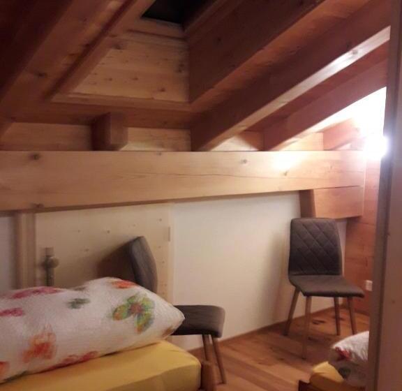 Standard Szoba, Beat & Ursula S Guest House