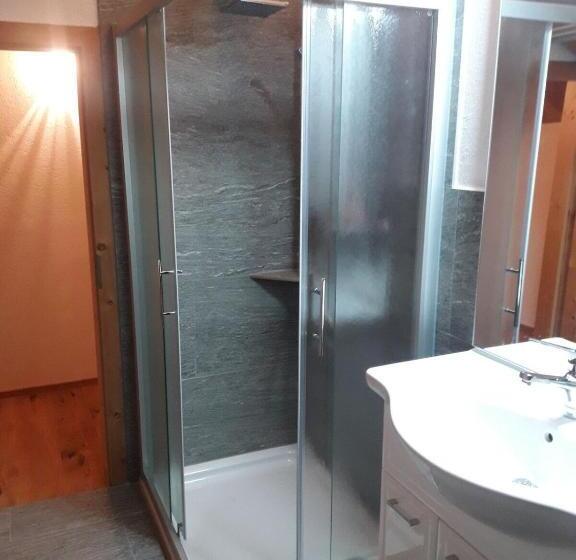 Standard Szoba Megosztott Fürdővel, Beat & Ursula S Guest House