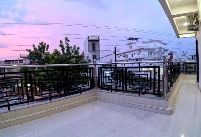 豪华房间, Holidayy Inn