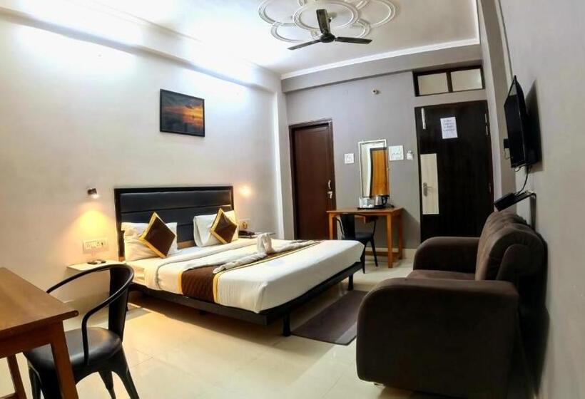 带阳台的豪华间, Holidayy Inn