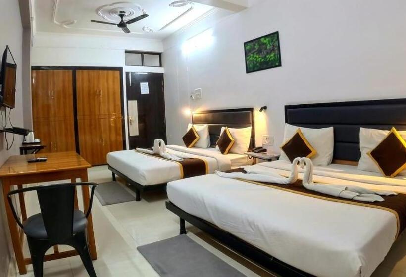 四人豪华间, Holidayy Inn