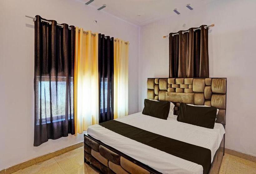 标准间, Oyo The Grand View