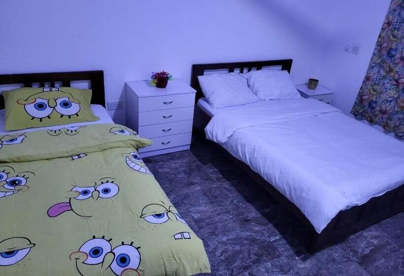 اتاق لوکس, Regiment Villa