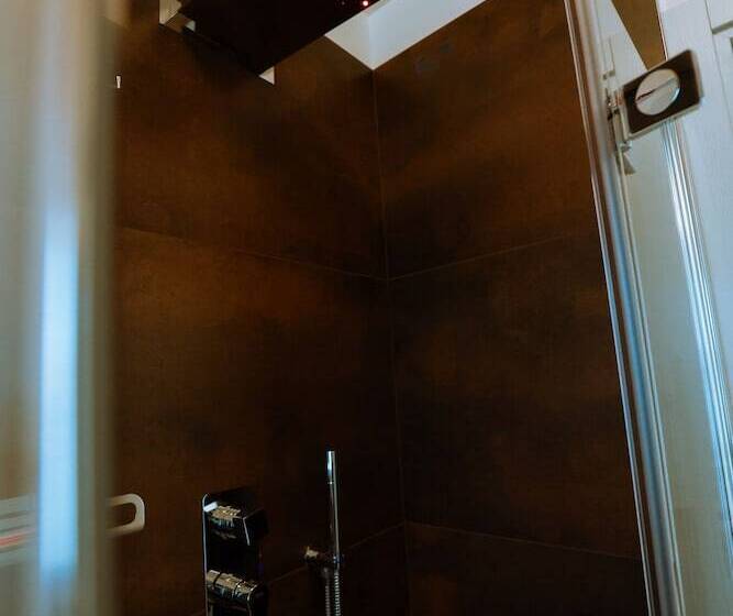 اتاق لوکس چهار تخته, Antica Colombaia