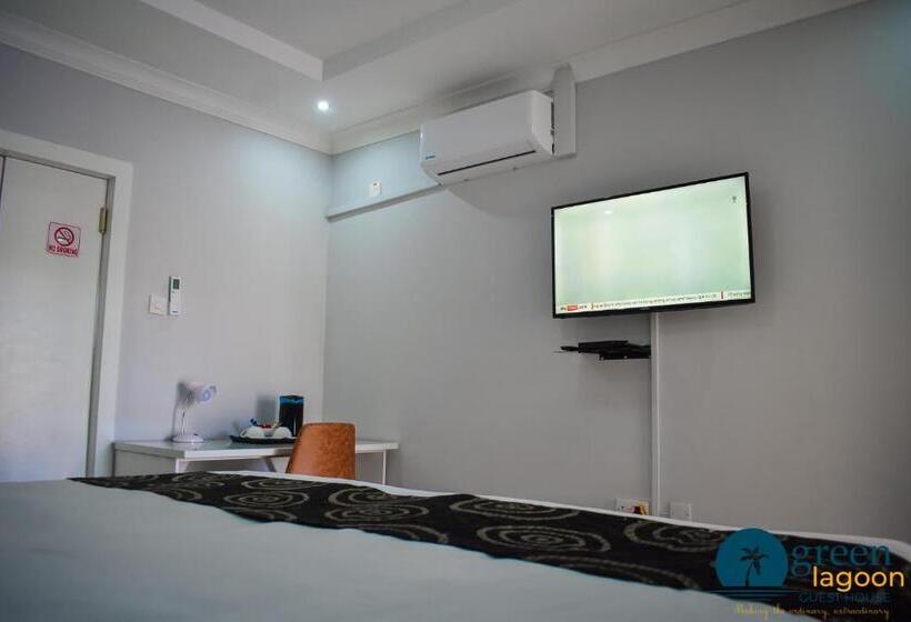 اتاق لوکس, Green Lagoon Phase 4 Branch