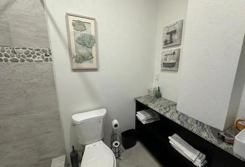 اتاق لوکس, Belle La Maye Bed And Breakfast Villa