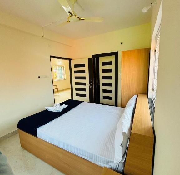 اتاق لوکس, Dittu Holiday Inn Puri   Perfect Location And Comfortable Room
